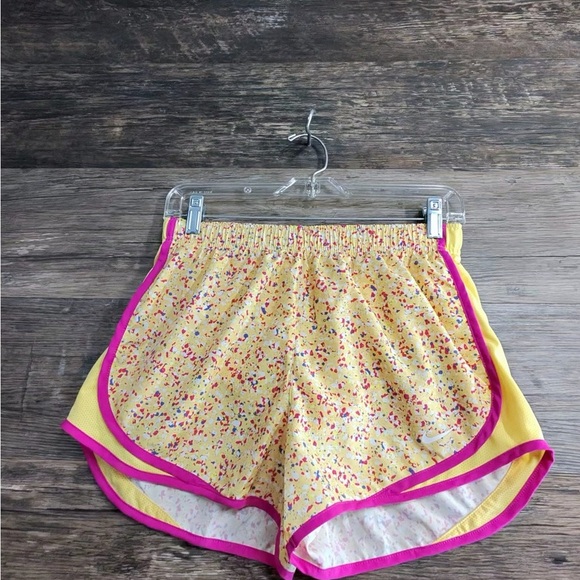 Nike Yellow and Pink Women's Athletic Shorts - Picture 8 of 11